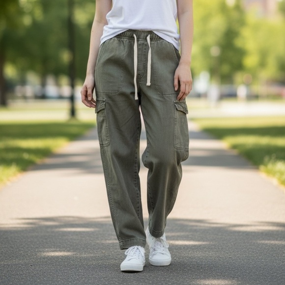 GAP Denim - GAP Olive Green Cargo Pants Women’s Medium Drawstring Utility Jogger